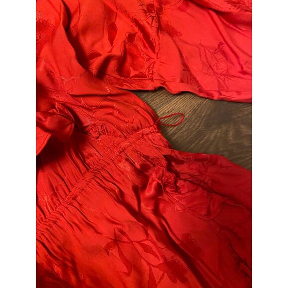 NWT H&M+ Ruffle trimmed red wrap dress sz: S - Picture 4 of 10